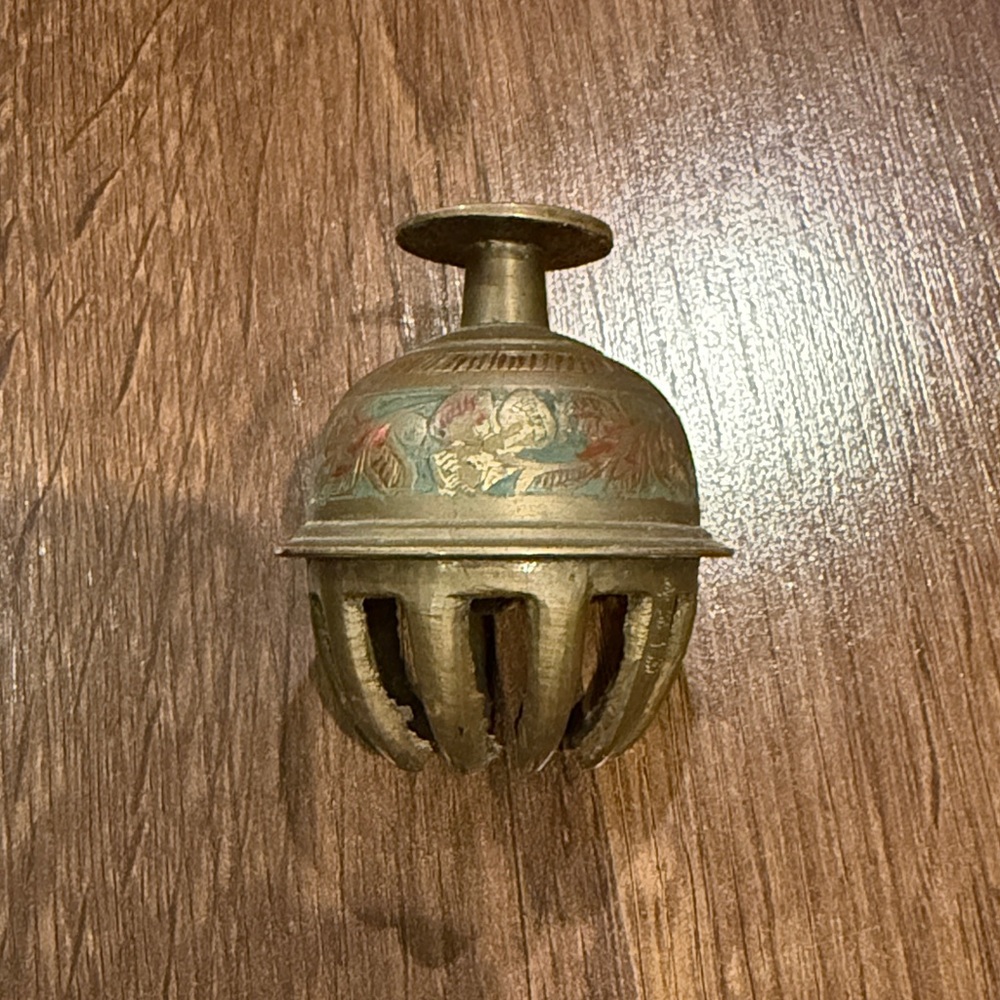 Antique Vintage Brass Decorative Claw Bell - Picture 4 of 7